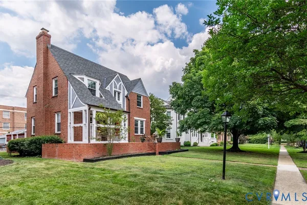 42 WILLWAY AVE