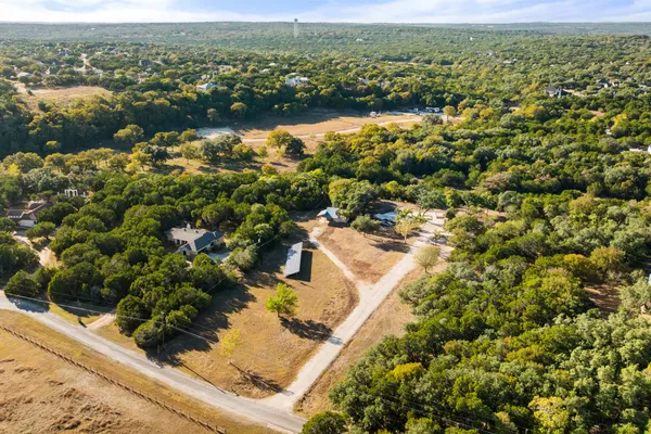 205 MESQUITE TRL