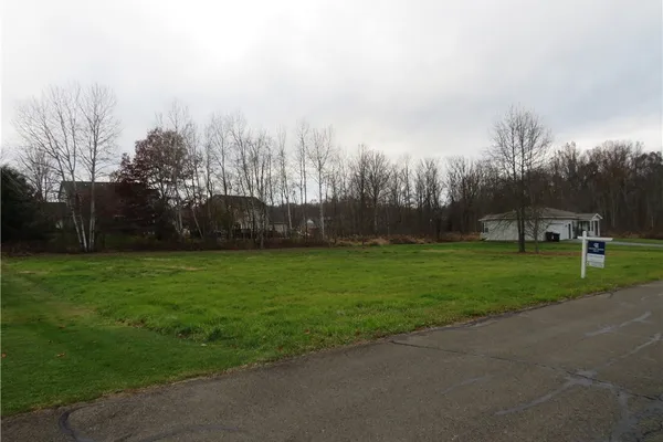 35 TEABERRY LN