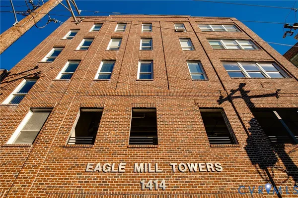 1414 W MARSHALL ST U402
