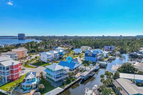 1001 LIGHTHOUSE LAGOON CT