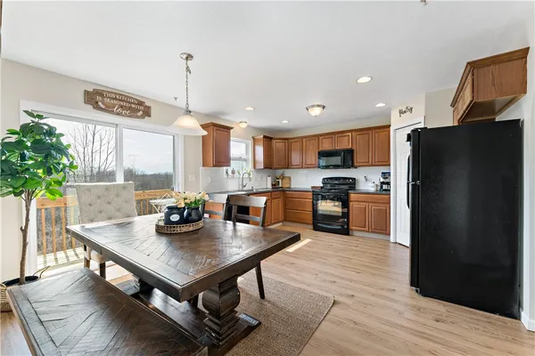 259 GRACE MANOR DR