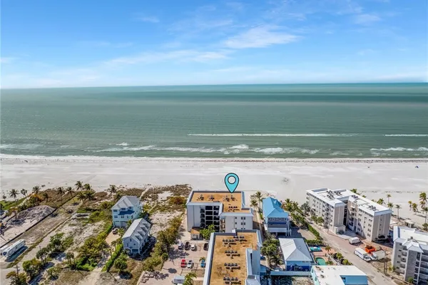 2650 ESTERO BLVD 504