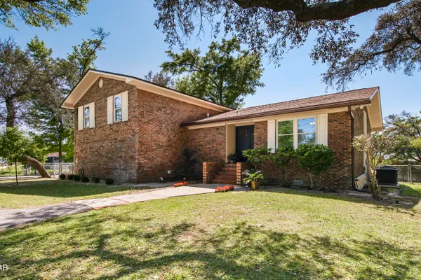 4403 BLUEWATER DR