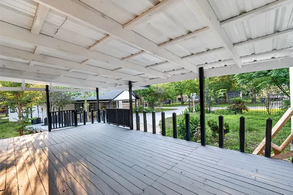 20696 BRAZOS DR