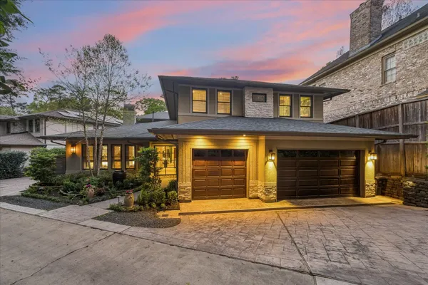 422 PINEWOLD DR