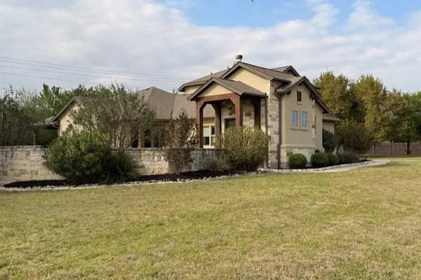 100 DAKOTA DR