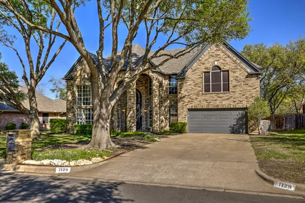 7129 ASPEN WOOD TRL