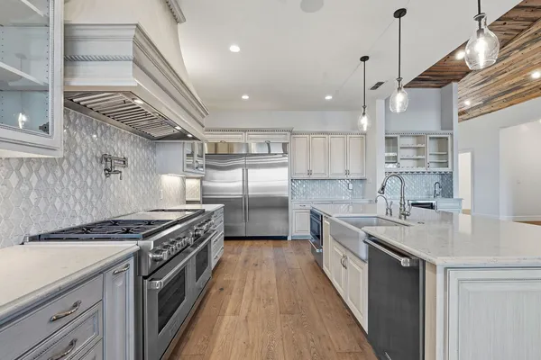 306 NAPA CT