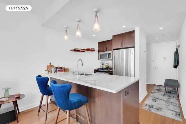350 W 53RD ST 6G