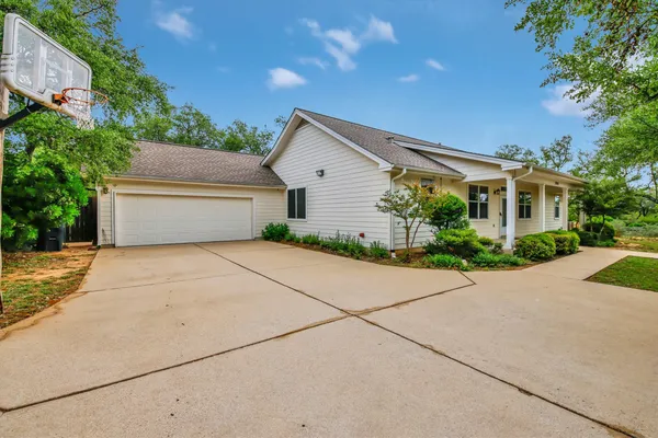 3016 TRADEWIND DR
