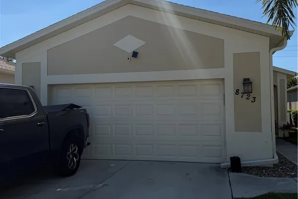 8723 IBIS COVE CIR