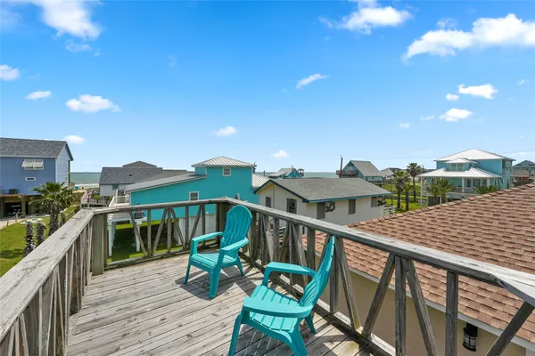 214 SAND DUNE CT