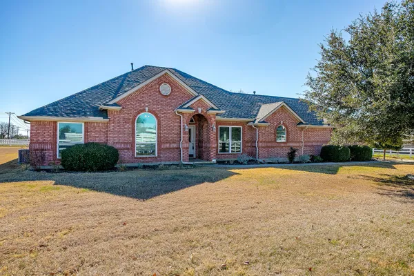 801 CREEK HOLLOW LN