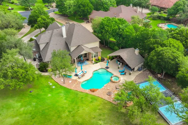 213 VISTA LN