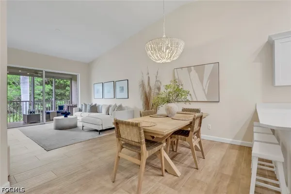 1215 SARAH JEAN CIR J205