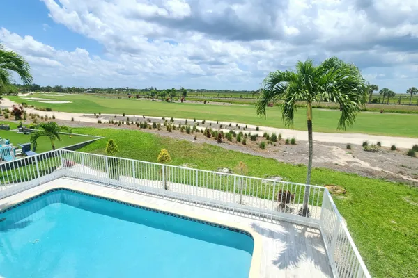 1851 CORSICA DR
