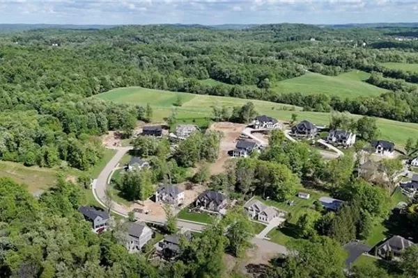 (LOT 7) 138 WOODFORD DR