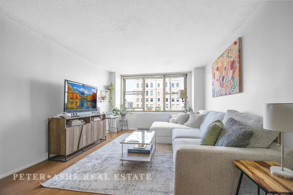 301 E 79TH ST 35-D
