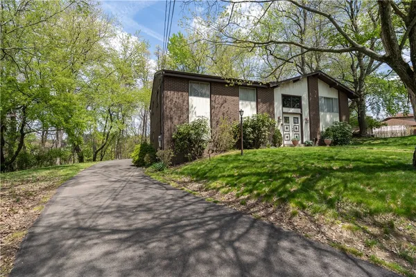 2501 COLLEGE PARK RD
