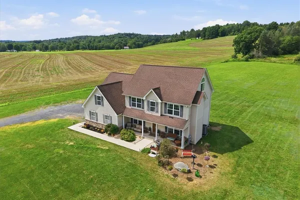 707 GILBERT RD