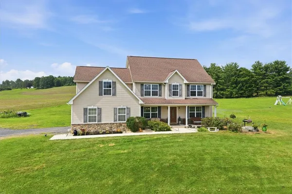 707 GILBERT RD