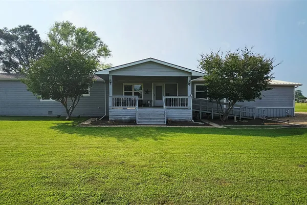 1655 SMITH CIR