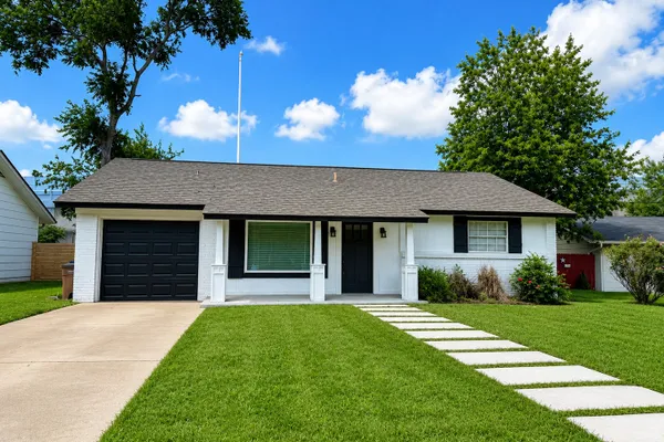 1704 CHERRY ORCHARD DR