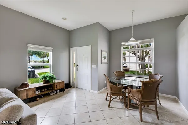 25080 PEACOCK LN 102