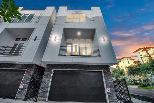 4819 AUSTIN ST A