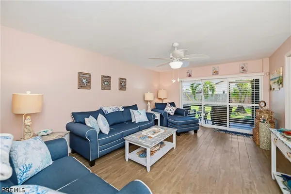 5255 CORONADO PKWY 4