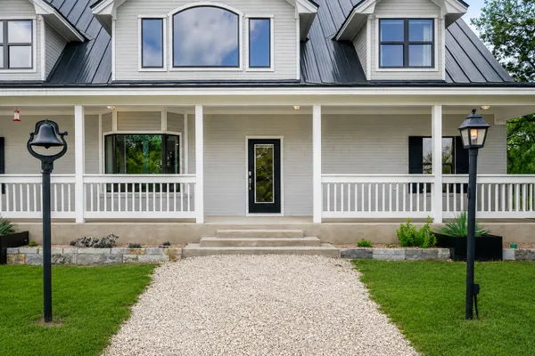 330 LIVE OAK HILLS CT