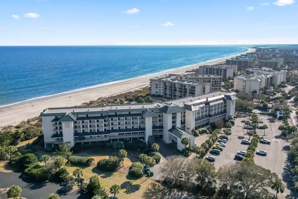 601 RETREAT BEACH CIR 321