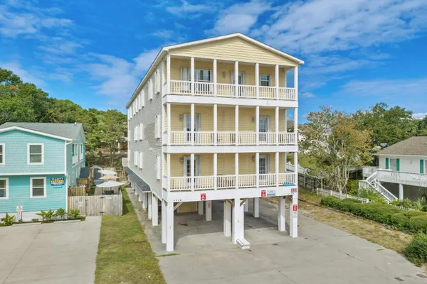 400 HILLSIDE DR