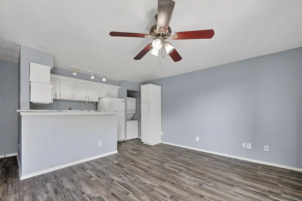 1700 BAIRD FARM CIR 1303