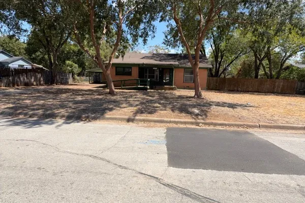 2613 MC GEE ST
