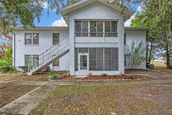 951 SE MAYO DR