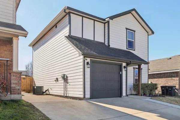6165 RIVER POINTE DR