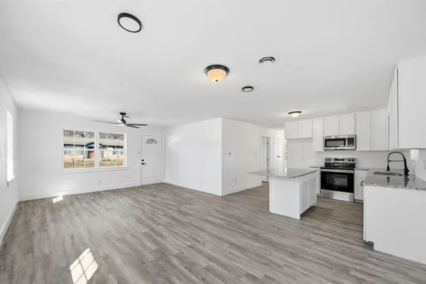 421 CHERRY DR