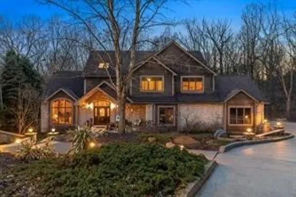 335 RED OAK COURT RED OAK CT 335