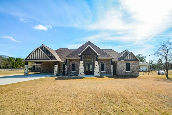 16173 OAKLAWN DR