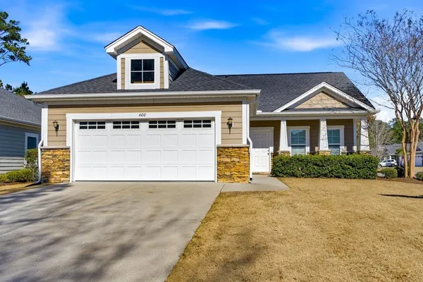 600 ELMWOOD CIR