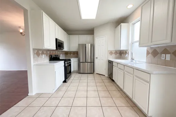 11919 LEAF OAK DR