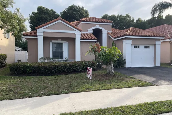 480 SOMERSET WAY