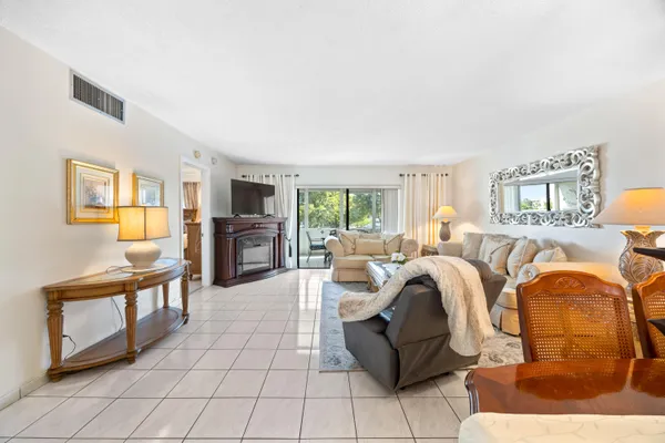 4000 NW 44TH AVE 315