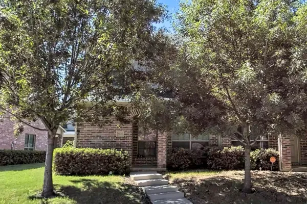 2349 HOMEWOOD LN