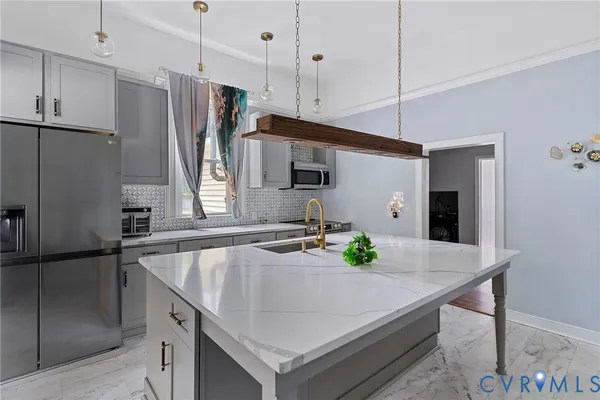 166 WRIGHT AVE