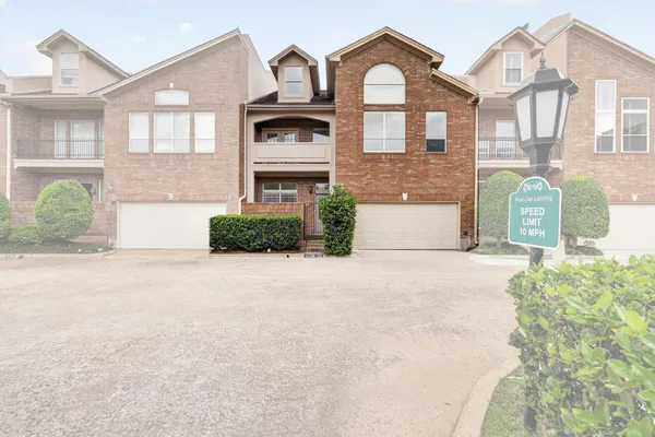 4720 POST OAK TIMBER DR 23
