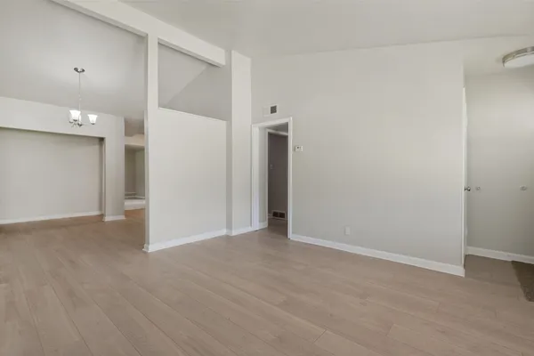 3221 RIDGEVIEW CIR