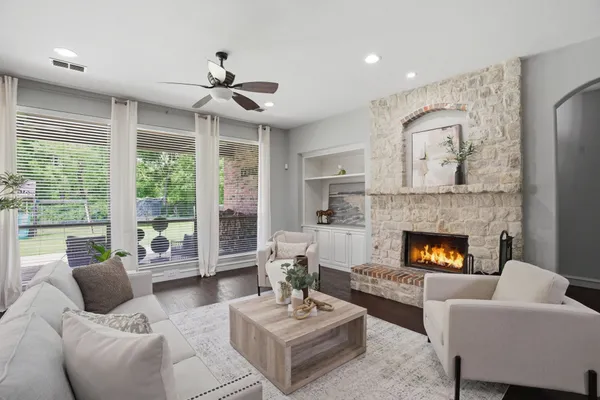 5116 DUNSTER DR